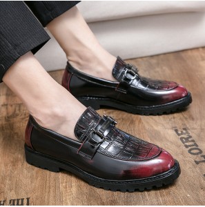 Men Microfiber Leather Breathable Soft Sole Retro Brief Slip On Casual Business Shoes